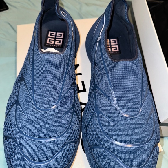 Givenchy tk 360 - Picture 1 of 6